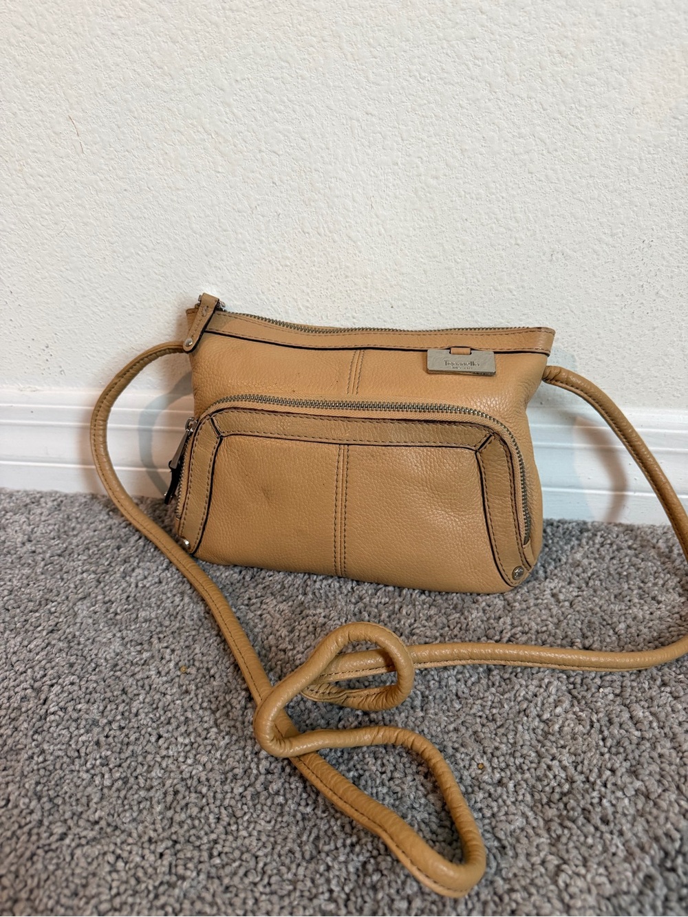 Tan Leather Crossbody Bag - Picture 3 of 6